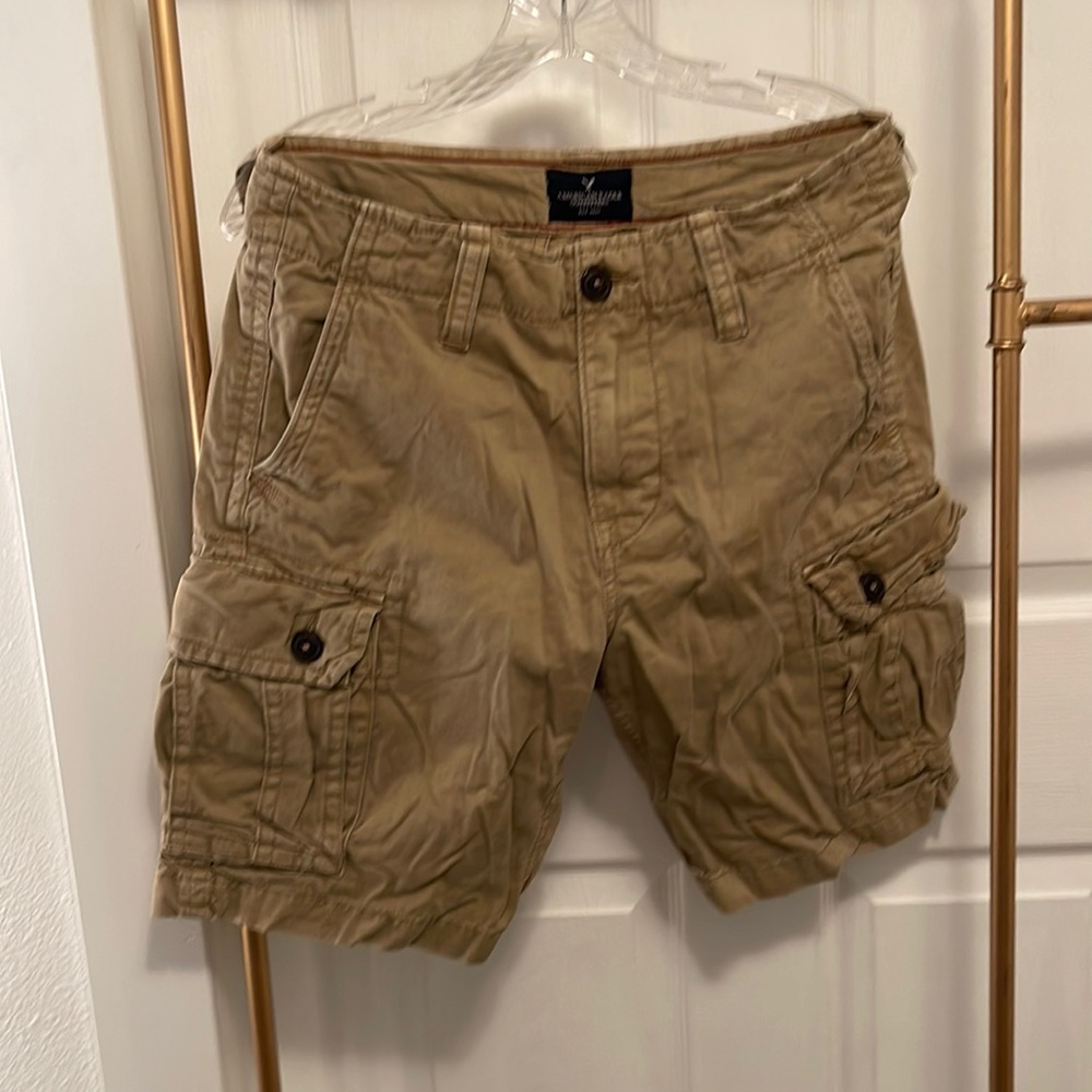 American Eagle Cargo shorts-classic fit 30in waist